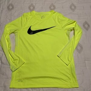 Boys Nike long sleeve large